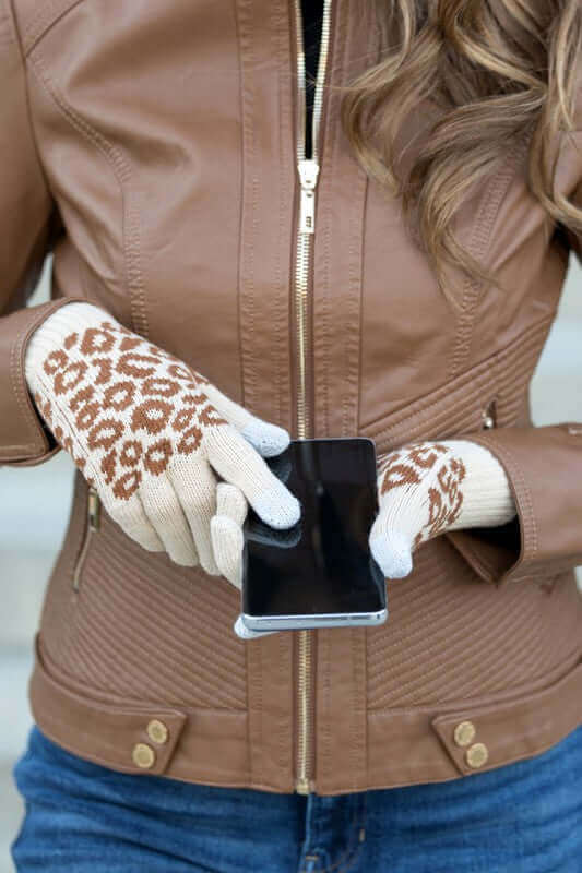 Chic Leopard Stretch Touch Screen Gloves, Gloves, $ 16.95, A Moment Of Now™