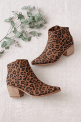 Amour Leopard Print Western Boots