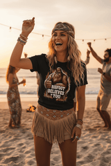 Bigfoot Believes in You Graphic T-Shirt – Funny Sasquatch Thumbs Up Tee