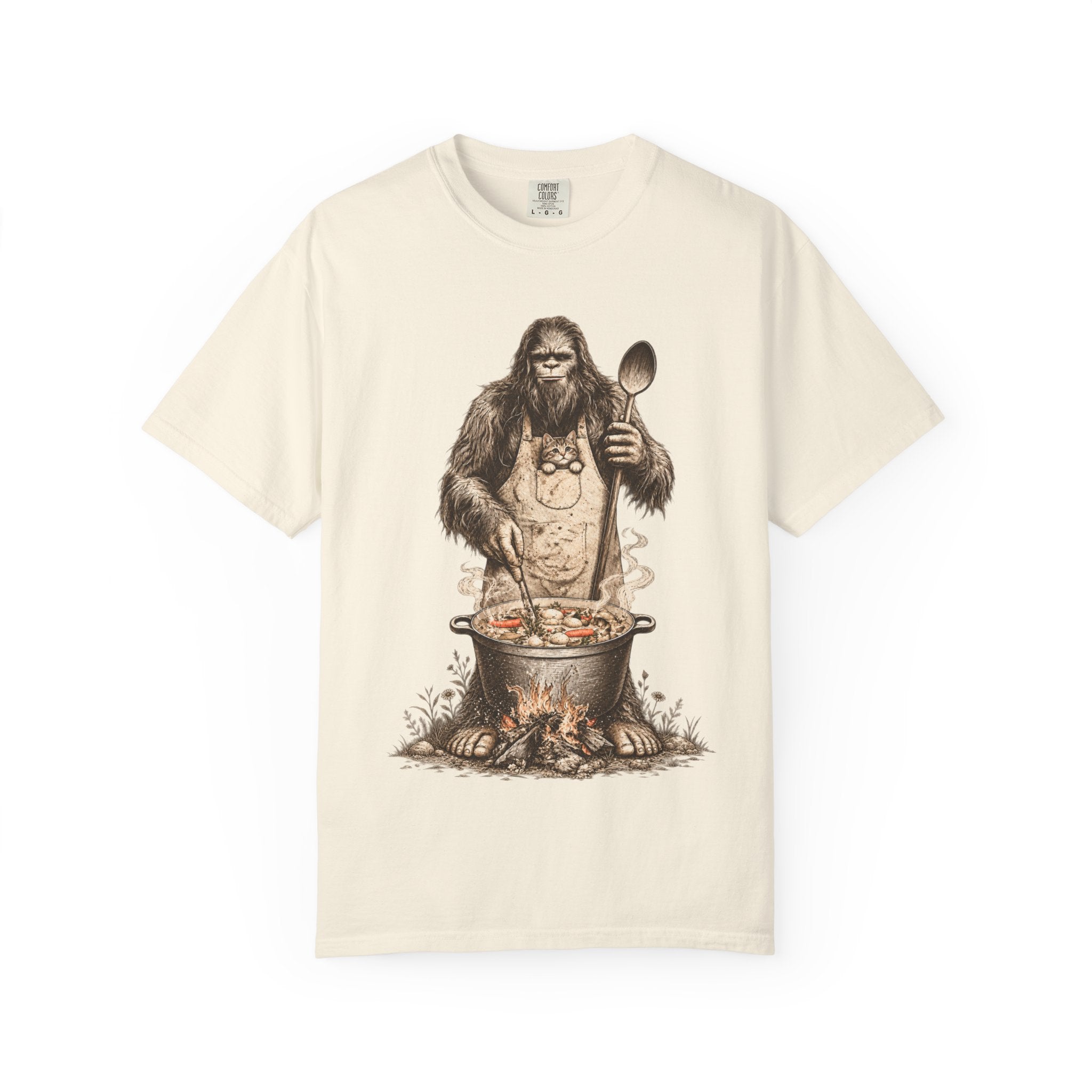 Bigfoot Soup Season T-Shirt – Campfire Cooking & Cat Graphic Tee