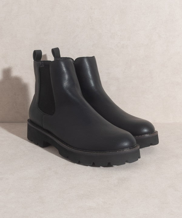 Shop OASIS SOCIETY Gianna - Chunky Sole Chelsea Boot, Boots, USA Boutique