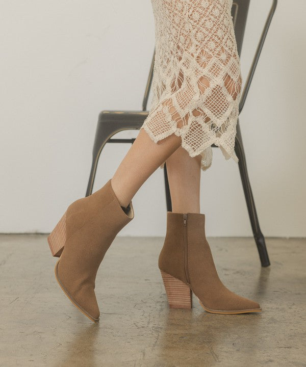 Oasis Society Sonia - Western Ankle Boots in Brown / Off White, KKE Originals, A Moment Of Now