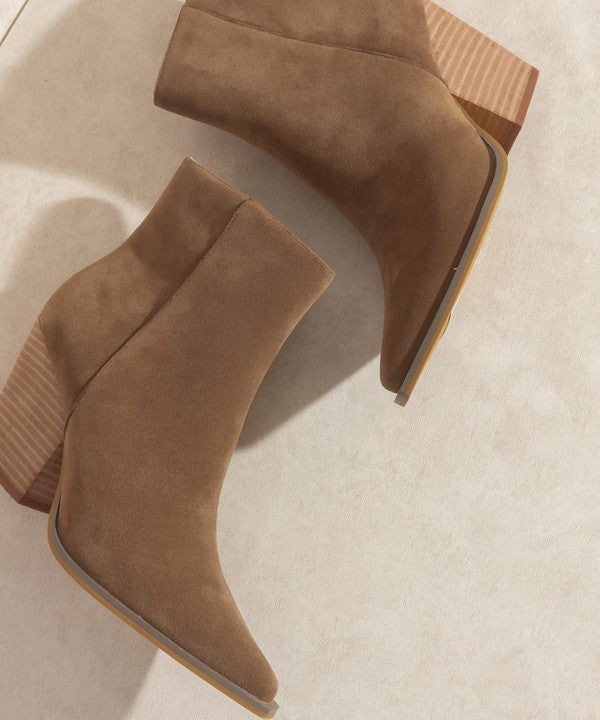 Oasis Society Sonia - Western Ankle Boots in Brown / Off White, KKE Originals, A Moment Of Now