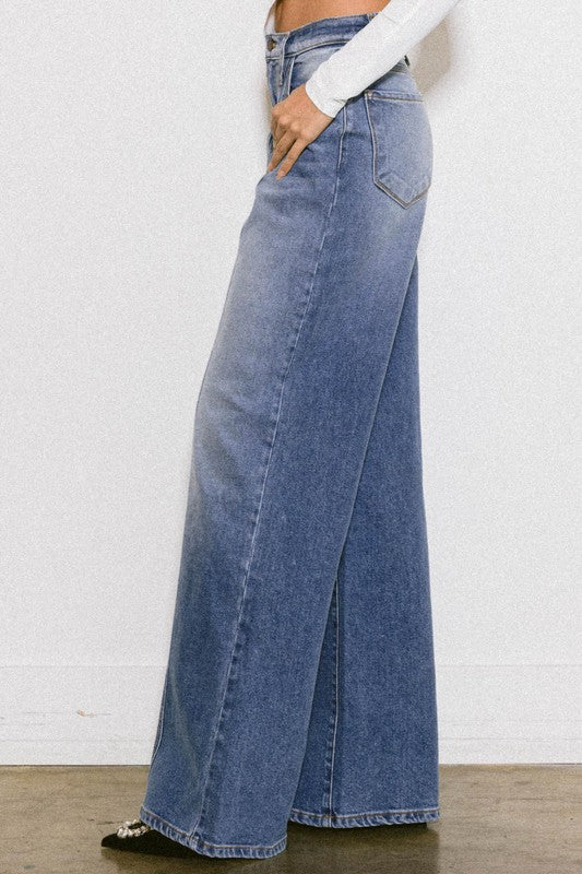 Light Stone Wash High Rise Center Line Wide Leg Jeans