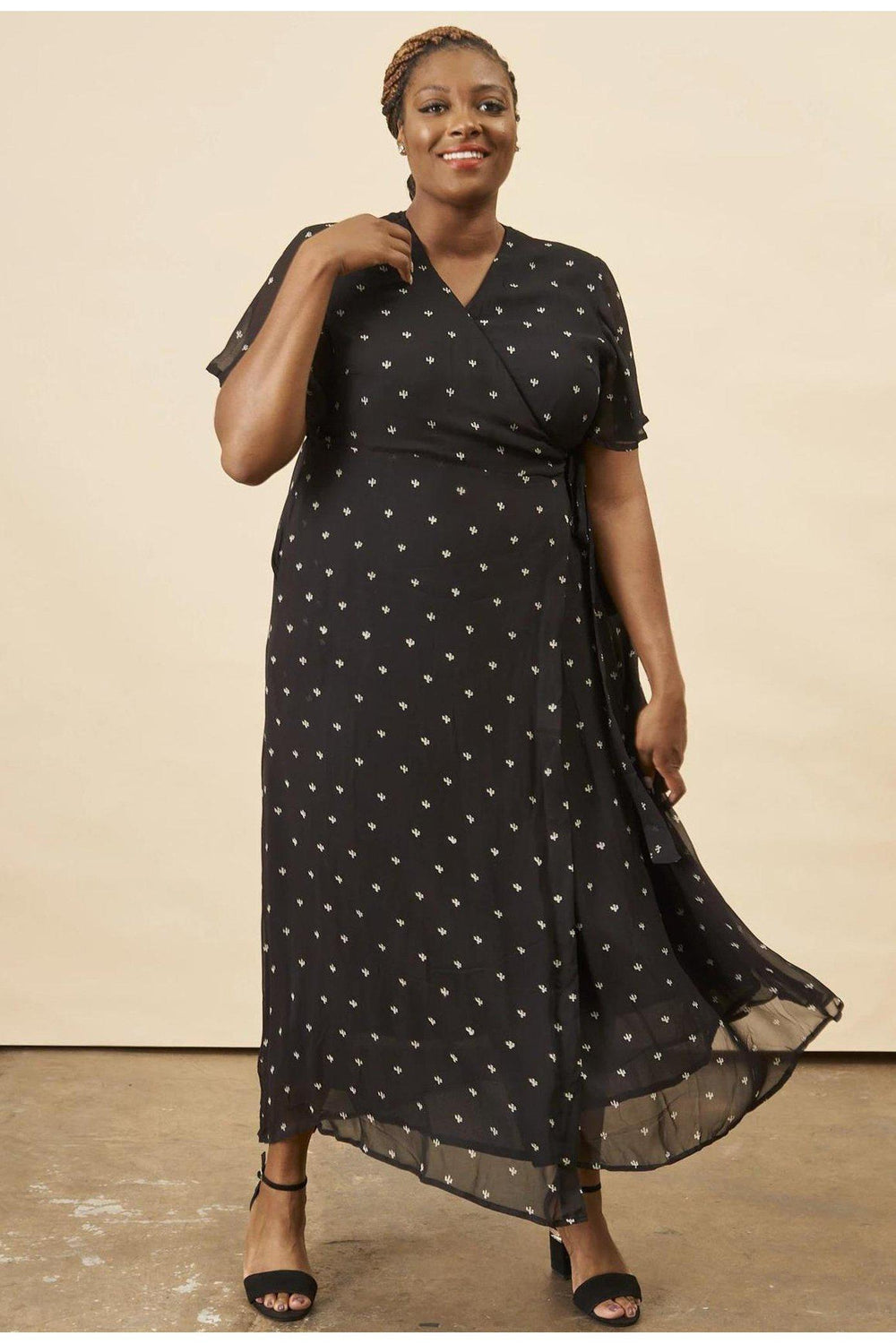 Baby Cacti Butterfly Sleeve Maxi Dress in Black + Cream | Boutique In USA, Dresses, $ 198.00, A Moment Of Now™