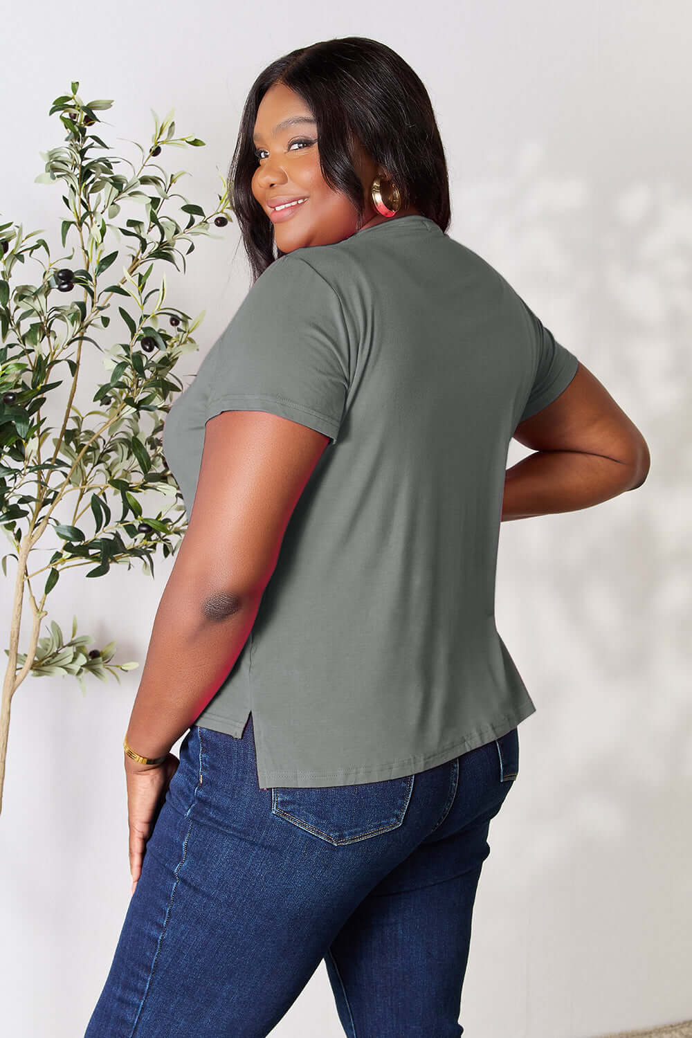Solid Casual Round Neck Short Sleeve T-Shirt - Trendy Comfort, T-shirts, $ 19.00, A Moment Of Now™
