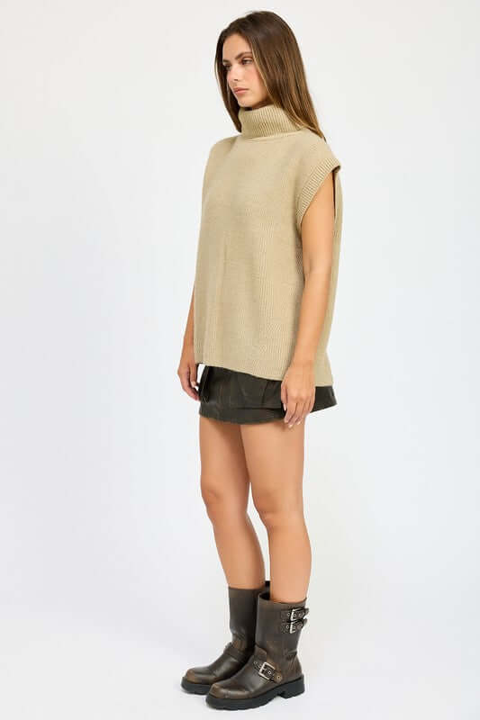 Split Back Short Sleeve Turtle Neck Sweater Top