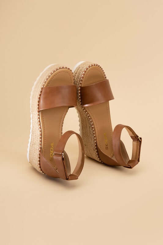 TUCKIN-S Tan Brown Platform Wedges Sandals