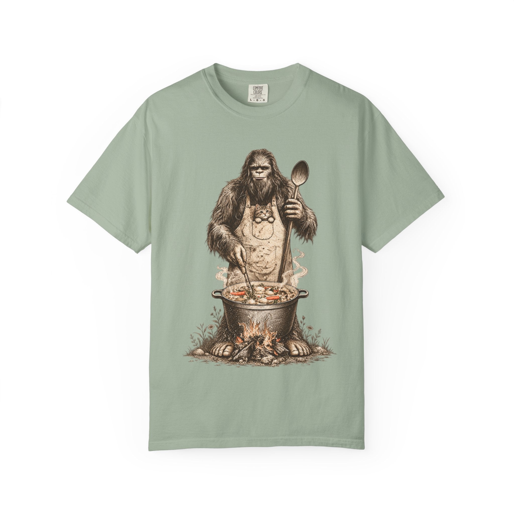 Bigfoot Soup Season T-Shirt – Campfire Cooking & Cat Graphic Tee