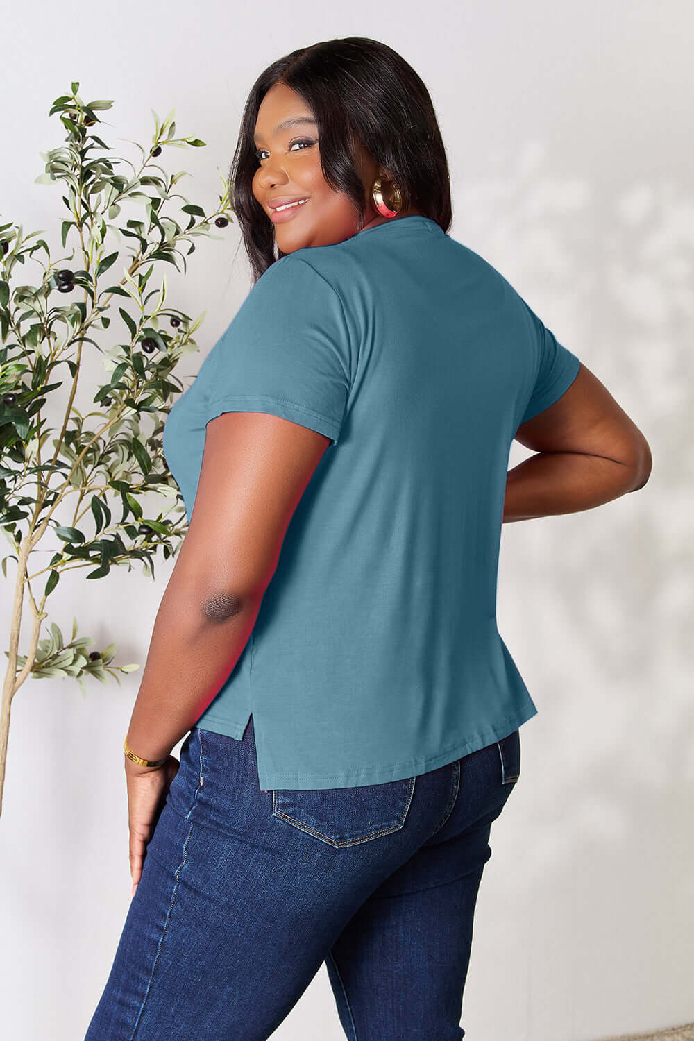 Solid Casual Round Neck Short Sleeve T-Shirt - Trendy Comfort, T-shirts, $ 19.00, A Moment Of Now™