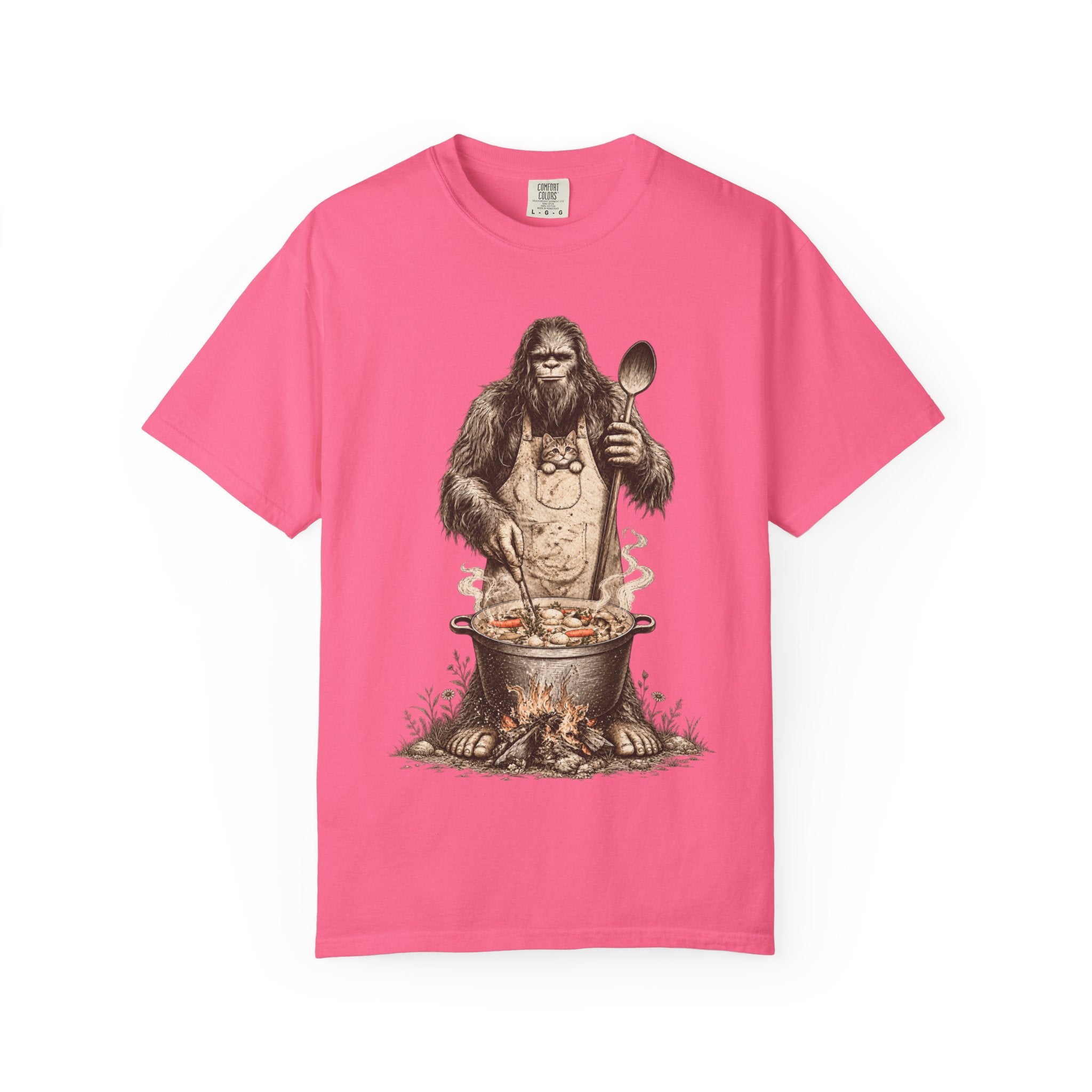 Bigfoot Soup Season T-Shirt – Campfire Cooking & Cat Graphic Tee