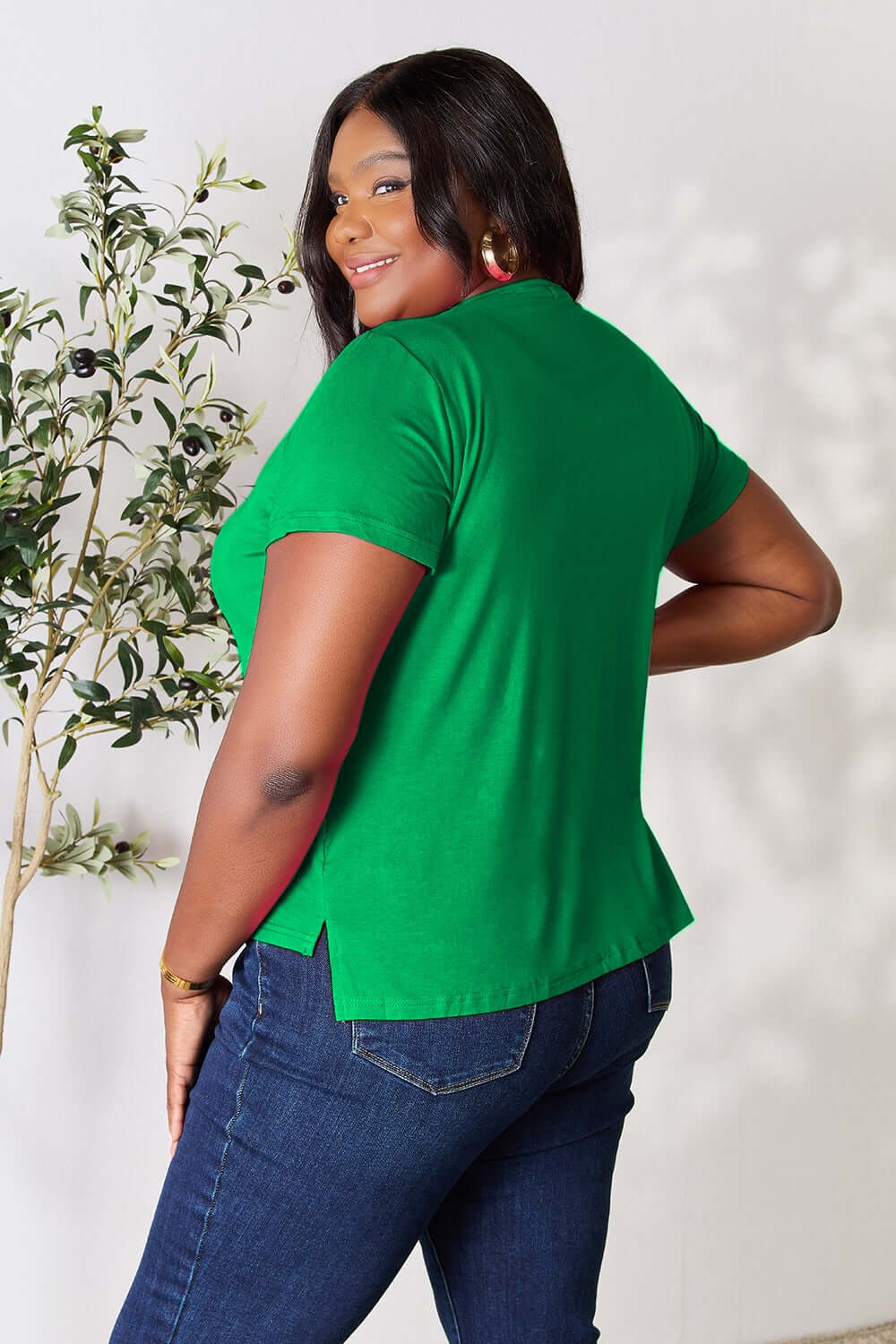 Solid Casual Round Neck Short Sleeve T-Shirt - Trendy Comfort, T-shirts, $ 19.00, A Moment Of Now™