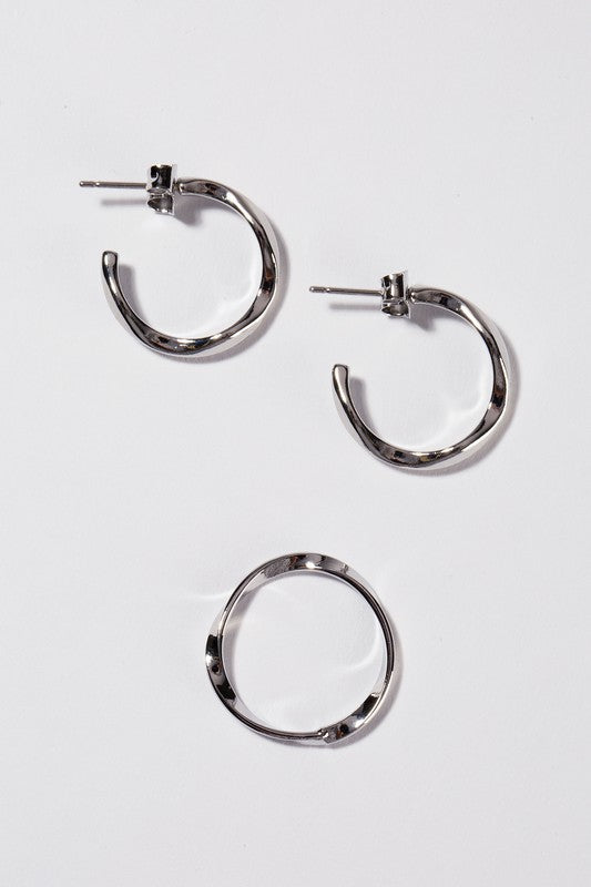 Shop Silver Plated Ripple Ring & Earrings Set | Boutique Fashion Jewelry, jewelry Sets, USA Boutique