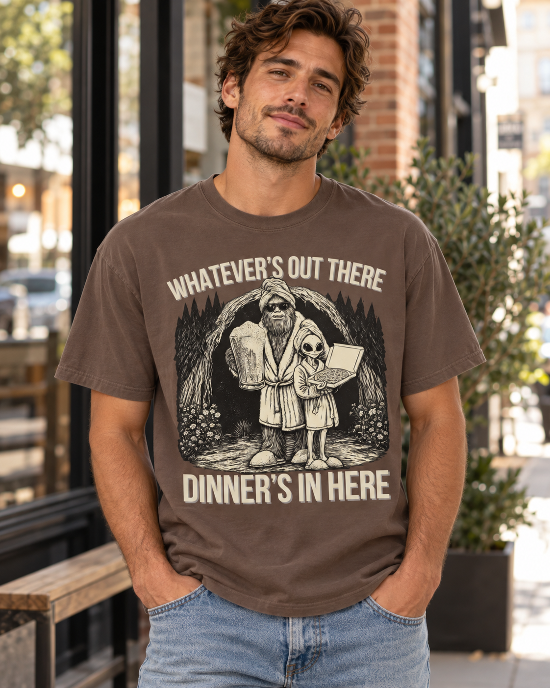 Bigfoot & Alien Pizza Night T-Shirt – Dinner's In Here