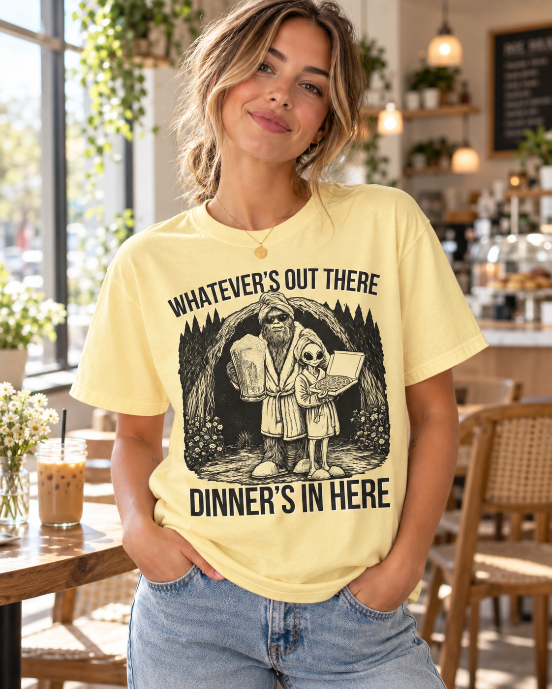 Bigfoot & Alien Pizza Night T-Shirt – Dinner's In Here