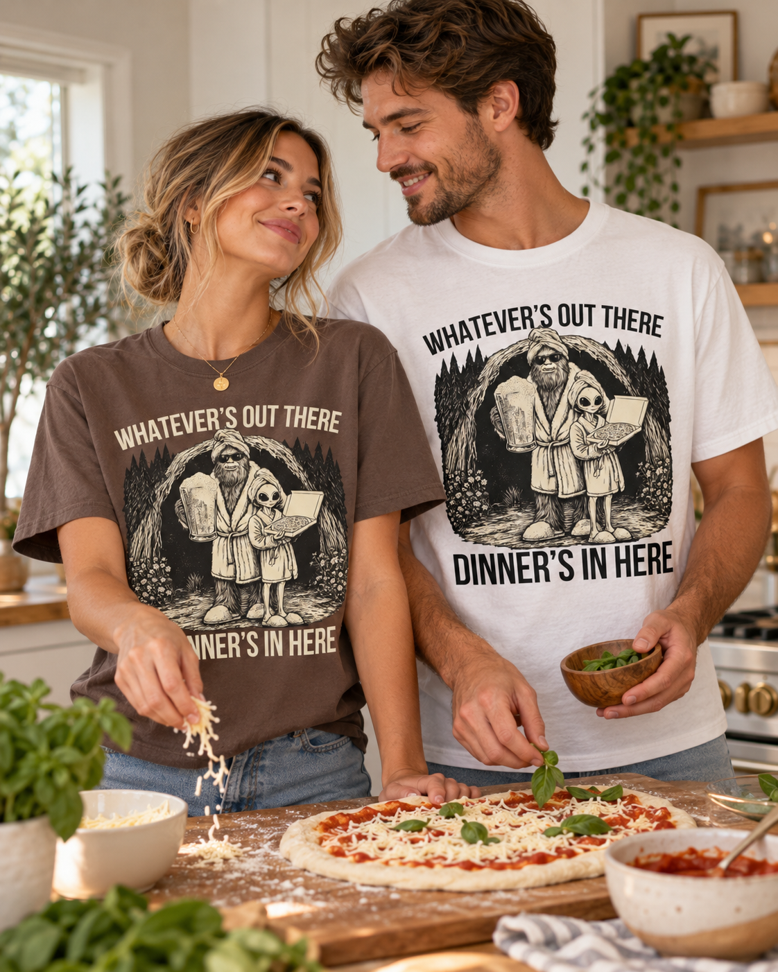Bigfoot & Alien Pizza Night T-Shirt – Dinner's In Here