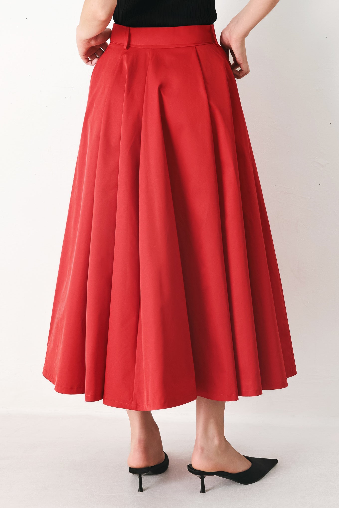 Rouge Allure Woven Full Midi Skirt
