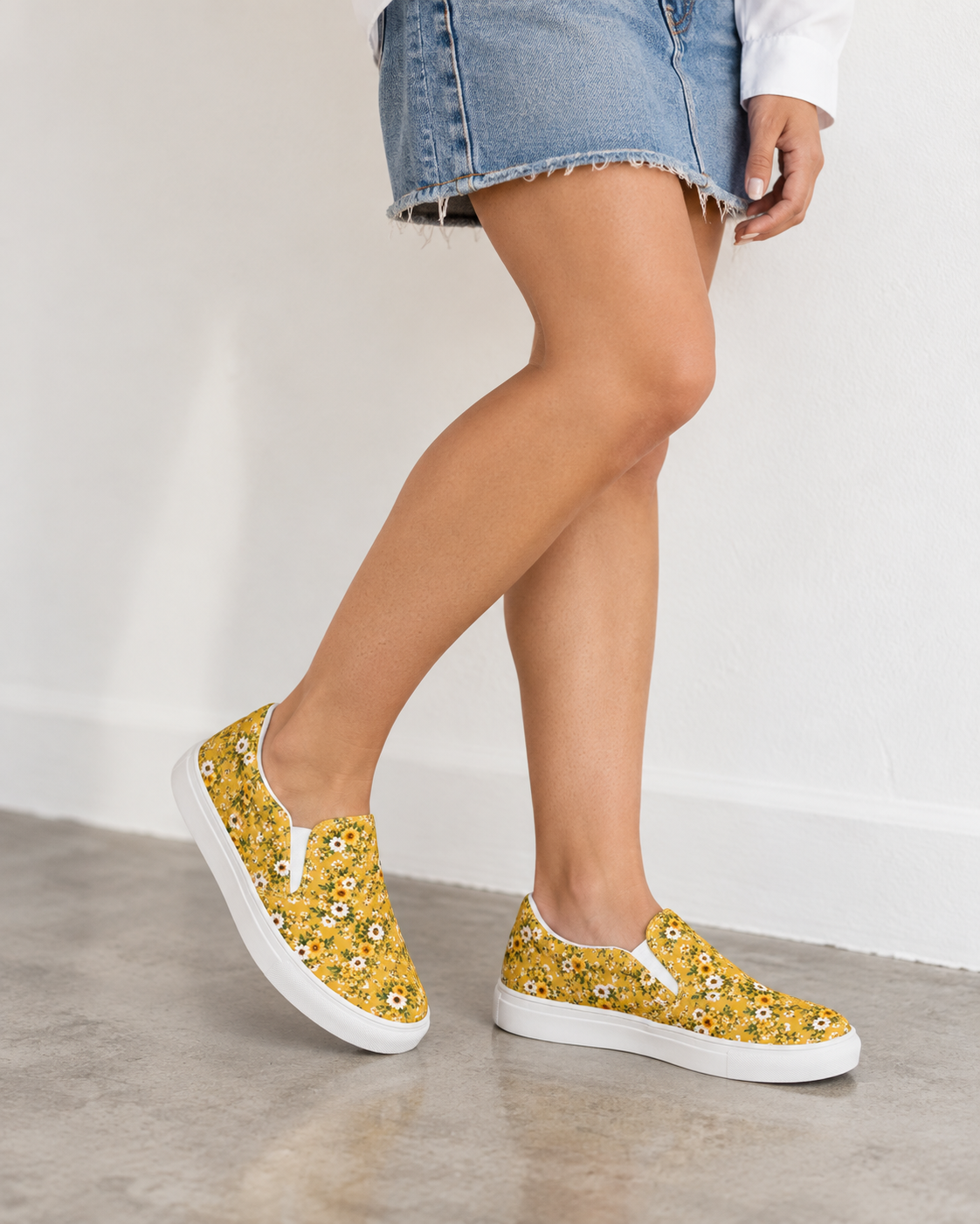 Mustard Yellow Daisy Floral Slip-On Canvas Shoes – Women’s Sneakers