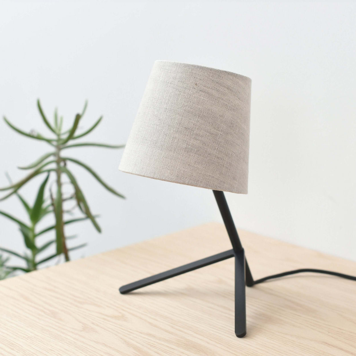 Tokyo I Desk Lamp
