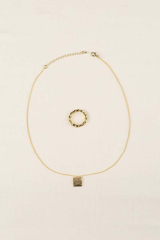 Gold Tone Twisted Ring and Square Pendant Necklace Jewelry Set