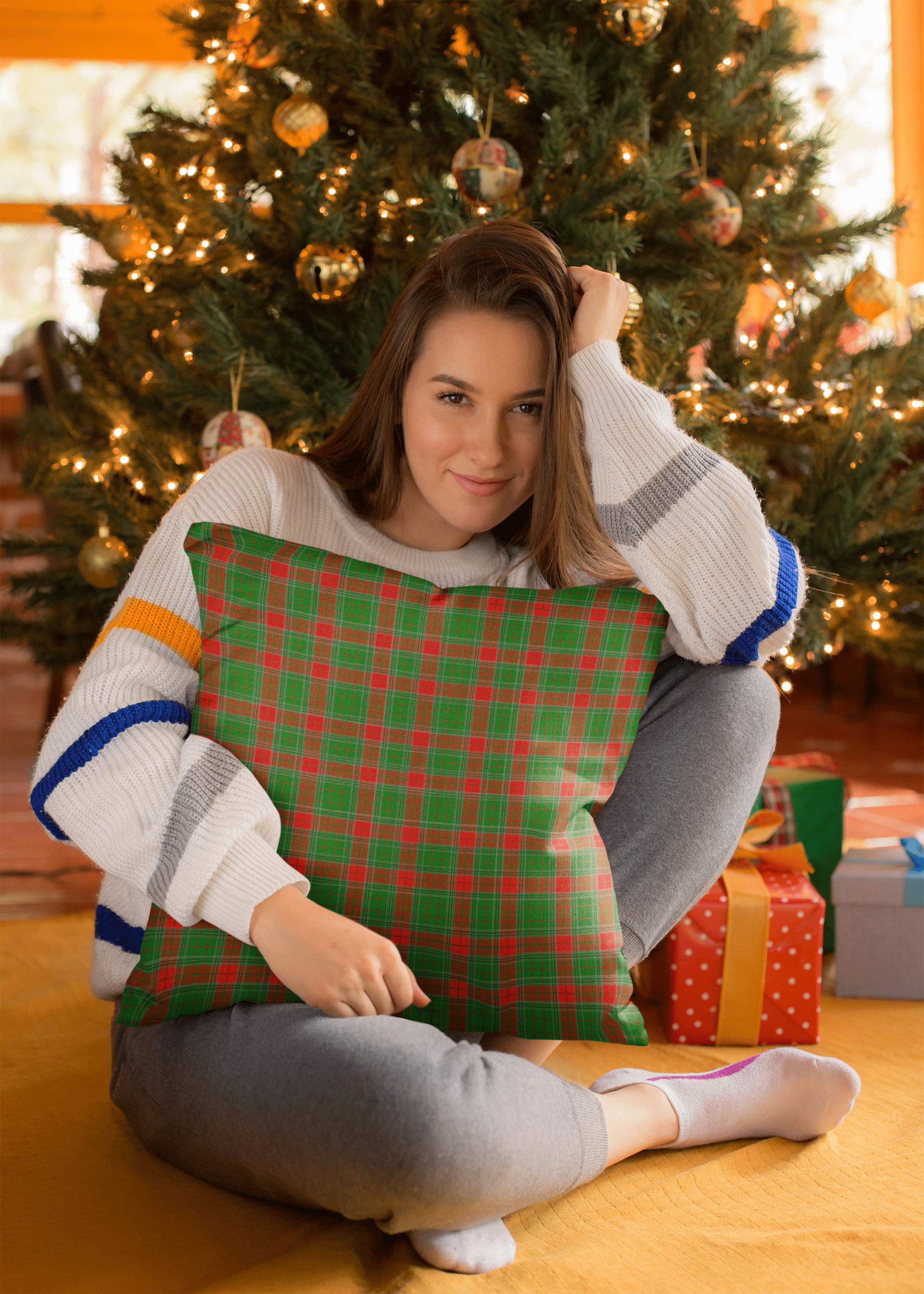 Shop Happy Christmas Plaid Pattern Throw Pillow, Pillows, USA Boutique